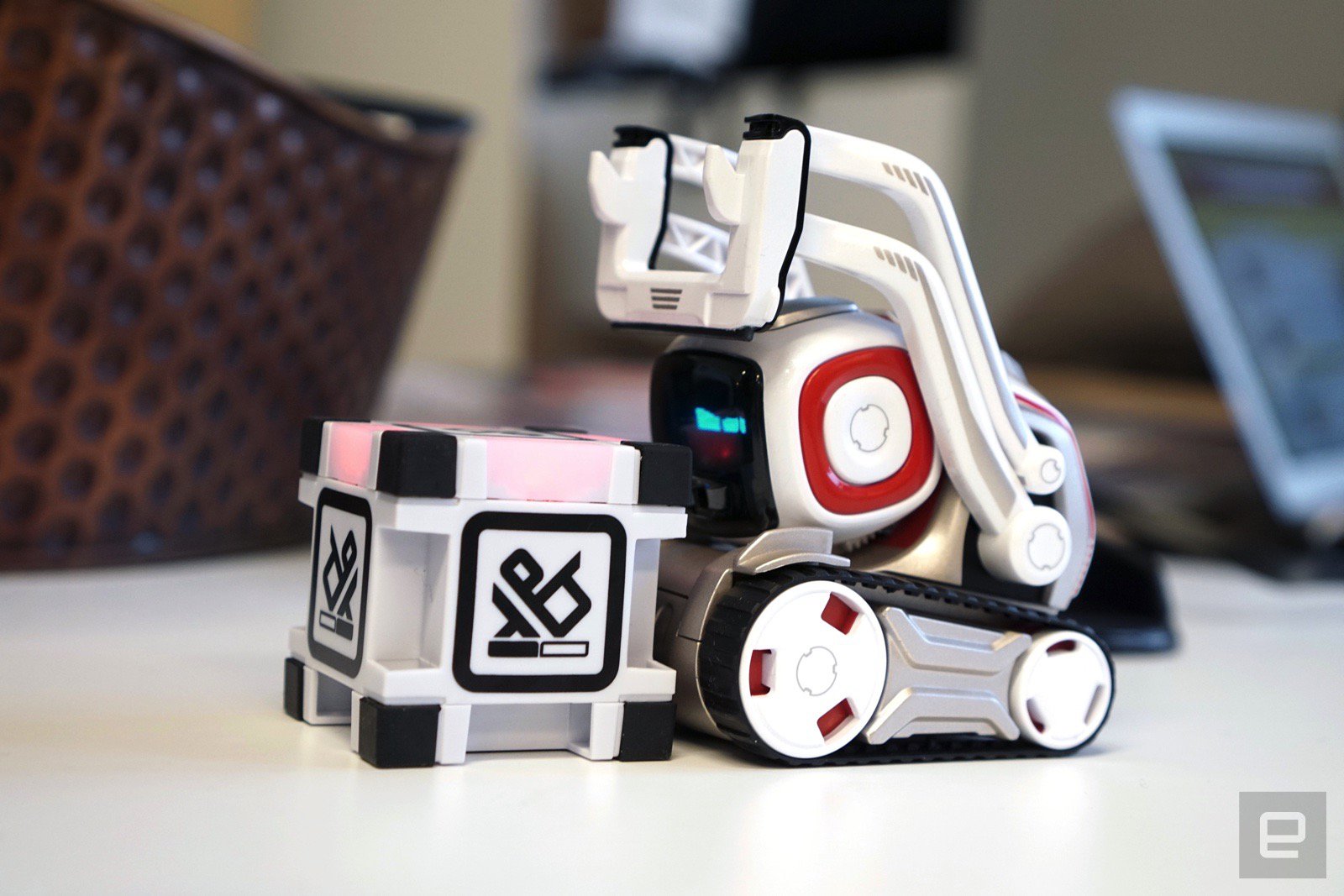 cozmo electronics